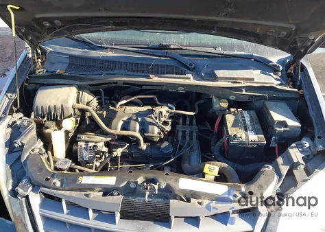 2010 Chrysler Town & Country New Lx from USA, damaged, VIN 2A4RR2D19AR456396